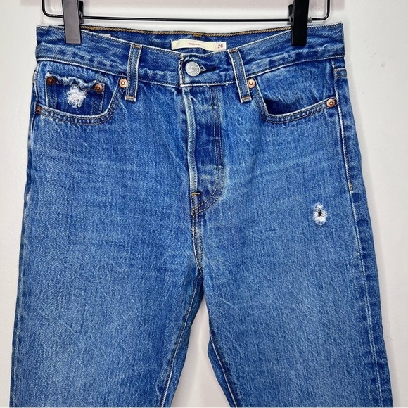Levi's Wedgie Jeans Distressed Button Fly Raw Hem Size 26 - Picture 3 of 14